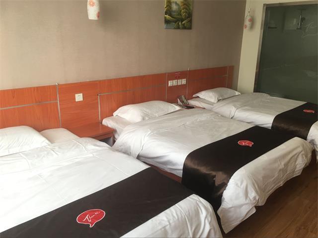 Thank Inn Chain Hotel West Eleven Road Mall Линьи Экстерьер фото