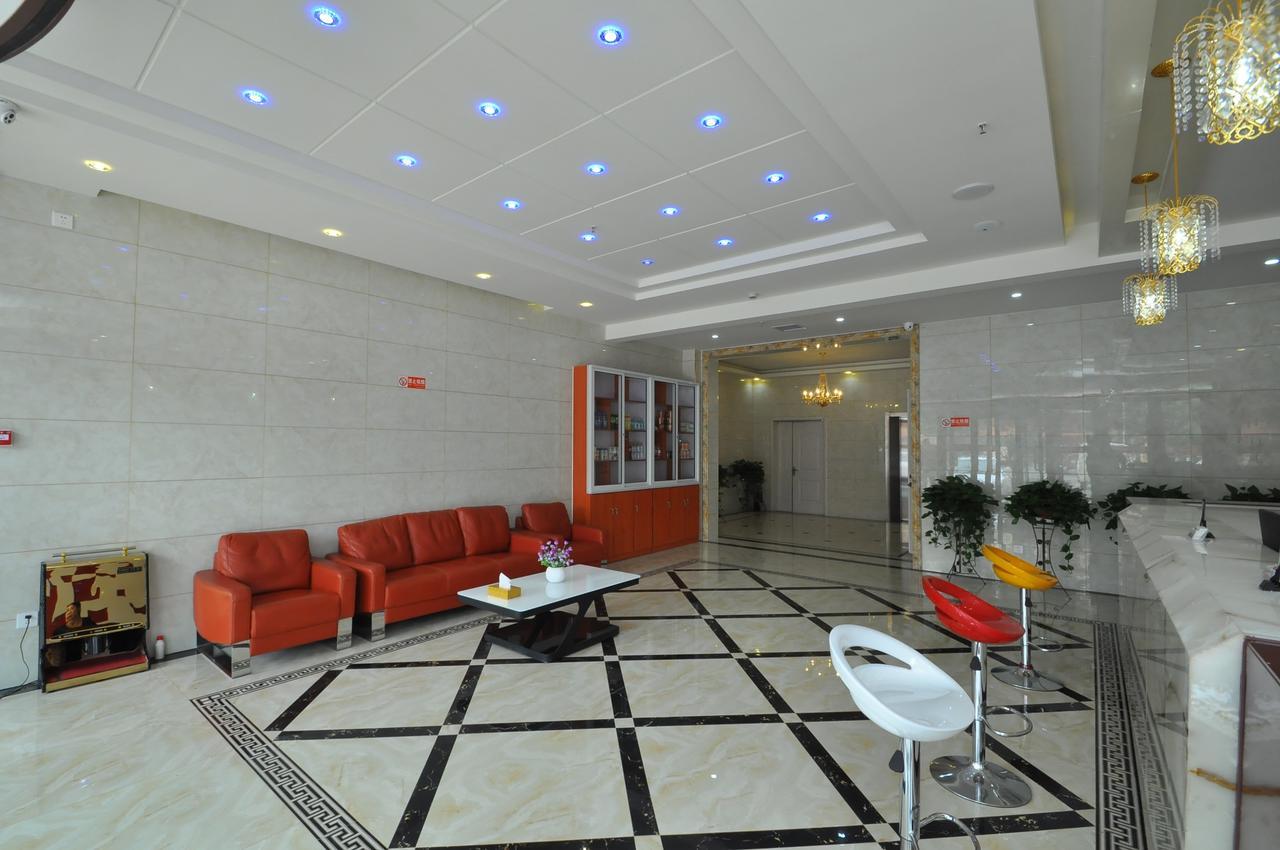 Thank Inn Chain Hotel West Eleven Road Mall Линьи Экстерьер фото